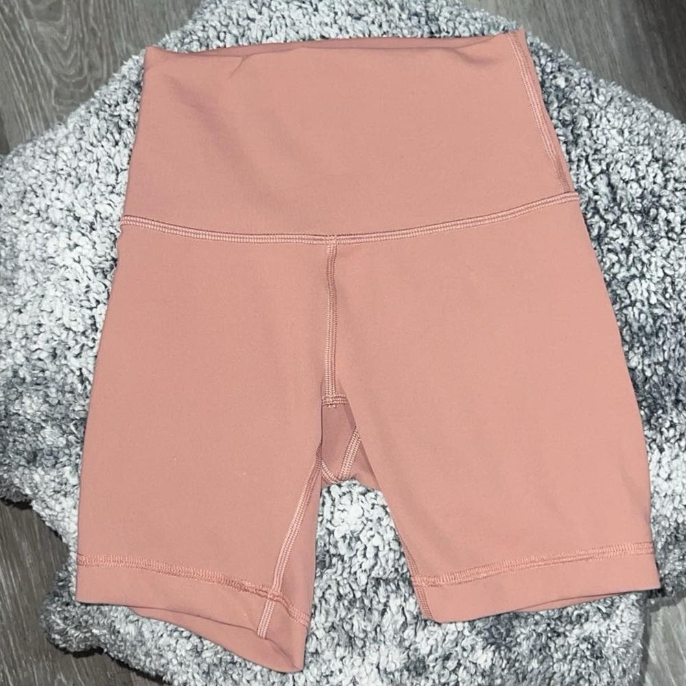 LULULEMON Biker Shorts 6”